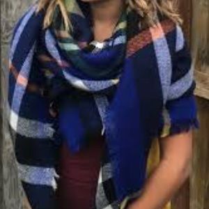 Blue blanket scarf